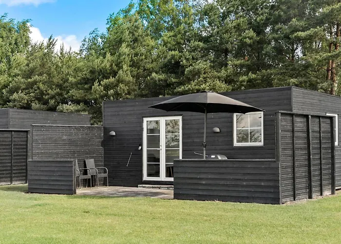 2 Bedroom In Vaeggerlose Bøtø By